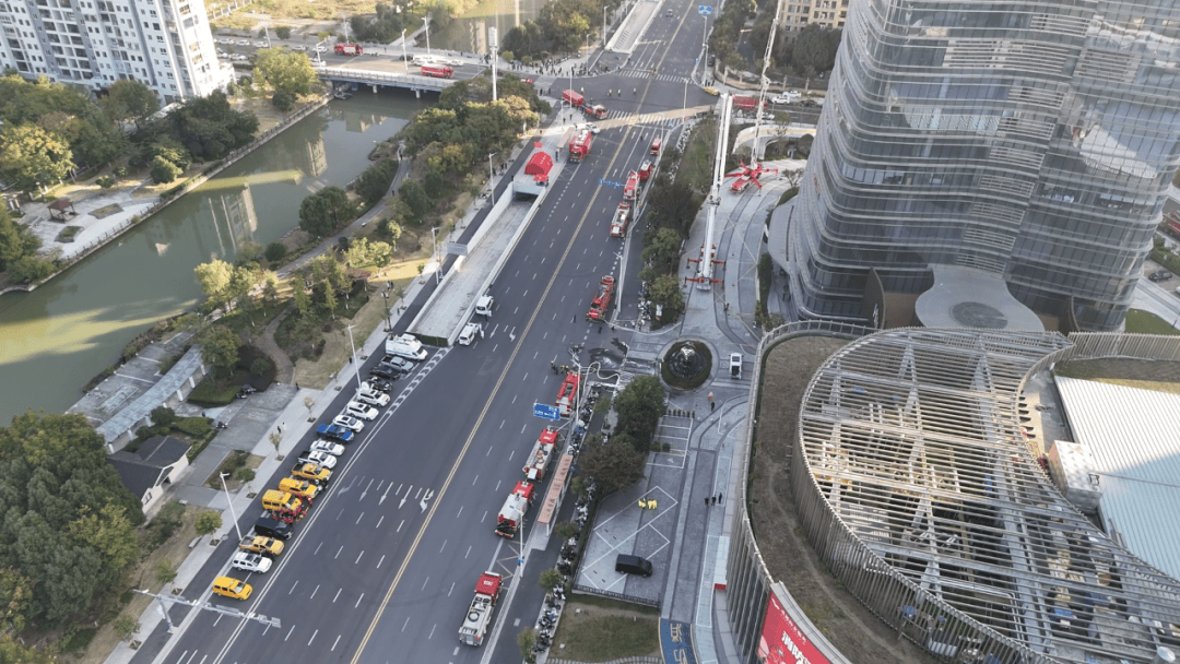 直击339米温州第一高楼“灭火救援现场”<strong></p>
<p>云天化股票</strong>,多部门紧急联动“以练促战”!