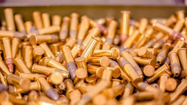 德媒：德国国防部证实<strong></p>
<p>中国西电股票</strong>，约2万发德军弹药从一辆民用卡车上被盗