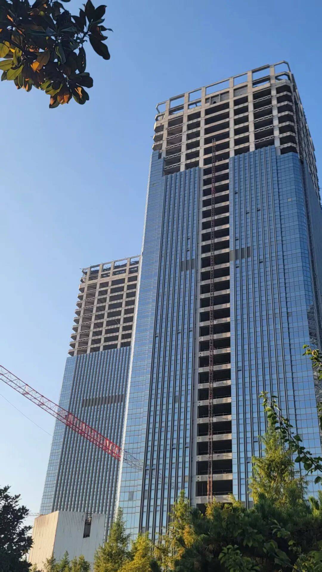 西安地标“双子塔”荒芜十年<strong></p>
<p>供销大集股票</strong>,7.48亿起拍