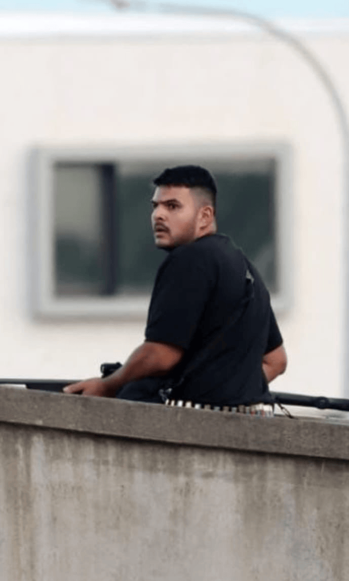 悉尼枪手被制服<strong></p>
<p>钱江摩托股票</strong>，愤怒民众猛踩头部，调查显示枪手合法持有六支枪