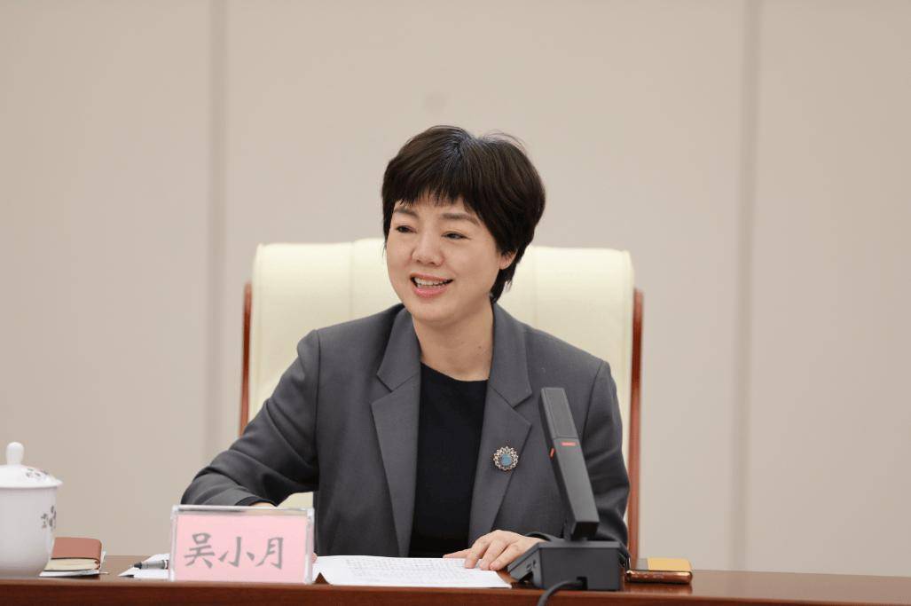 吴小月<strong></p>
<p>钱江摩托股票</strong>，任省财政厅厅长