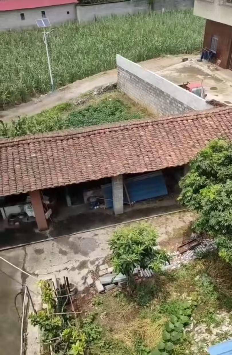 “男子改装射钉枪射杀邻居夫妇案”二审将于17日第二次开庭<strong></p>
<p>钱江摩托股票</strong>,被告人一审被判死缓