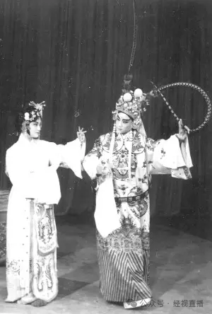 “何晴告别仪式”不公开对外吊唁<strong></p>
<p>钱江摩托股票</strong>,好友:她本想跟李雪健一样,战胜病魔,走回舞台