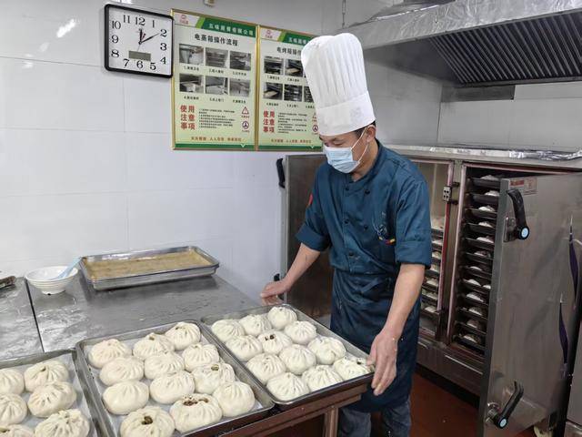 因为包子太好吃<strong></p>
<p>伊利股票</strong>，河南这家物流企业出圈了！