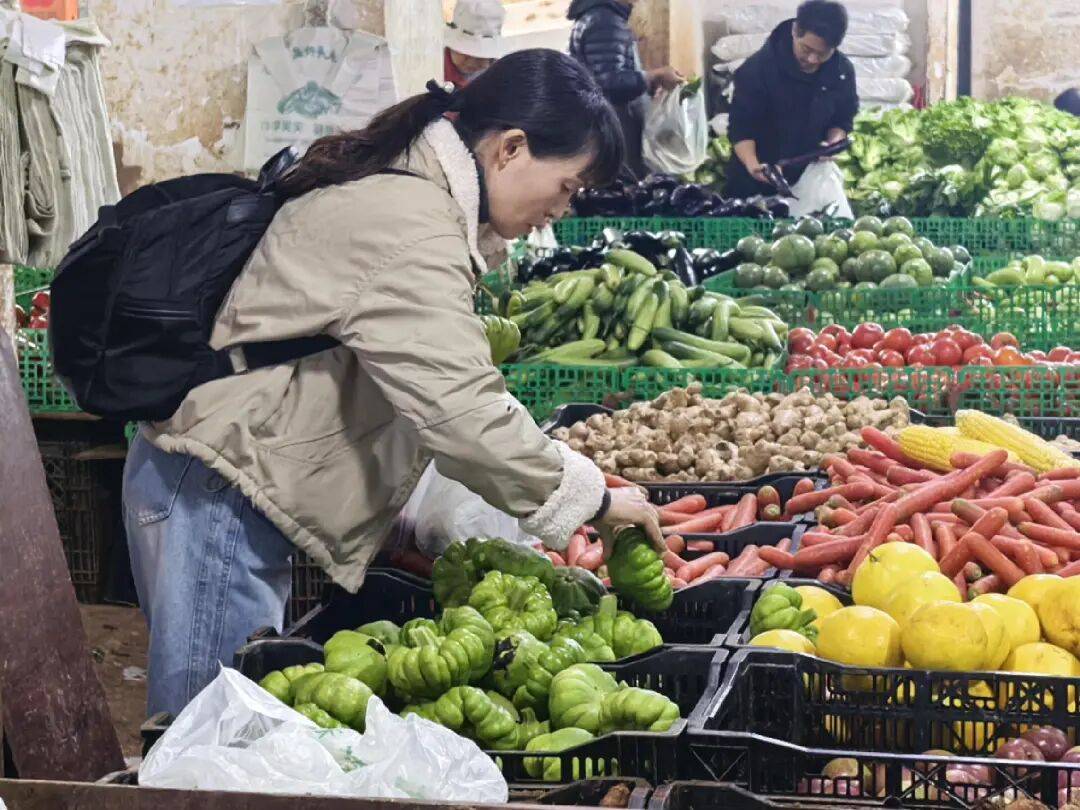 价格飙升至70元/公斤<strong></p>
<p>股票交易时间</strong>!很多昆明人家中必备……