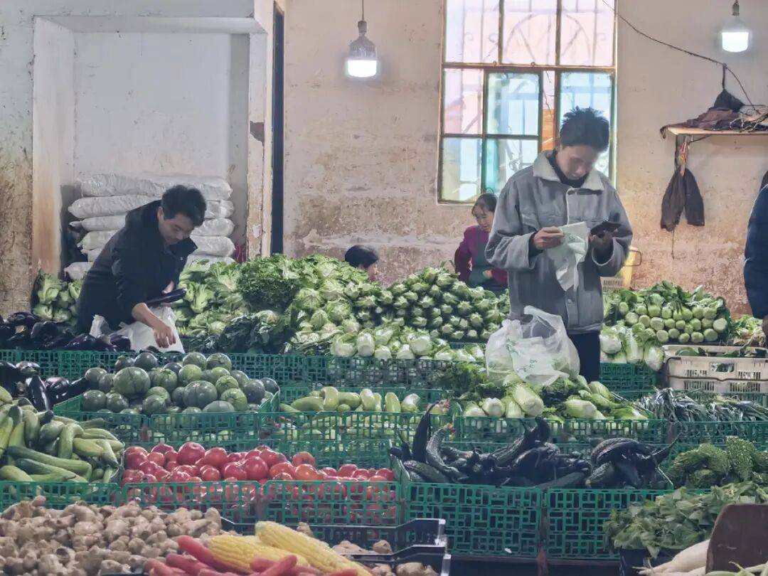 价格飙升至70元/公斤<strong></p>
<p>股票交易时间</strong>!很多昆明人家中必备……