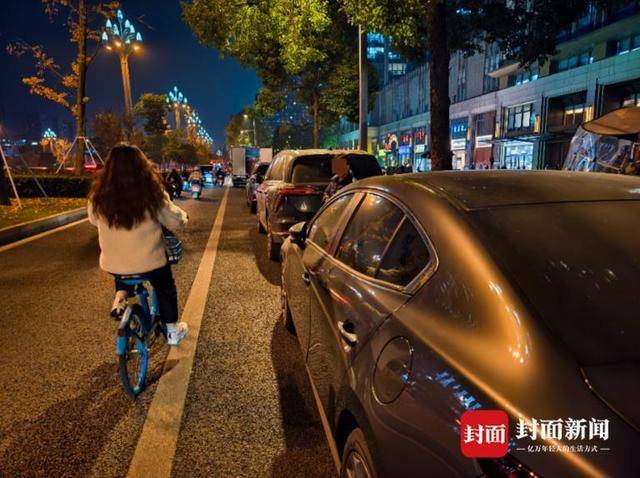 成都男子9天举报92次违停<strong></p>
<p>如意集团股票</strong>，交警罚150元无效