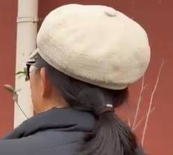 太夸张！上海人比比谁家楼下井盖多！有人家门口100个<strong></p>
<p>农发种业股票</strong>，“走路难！到处都像贴膏药”...